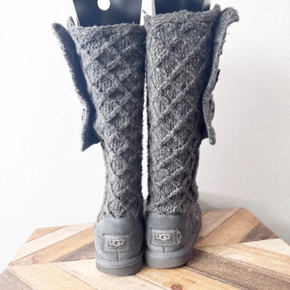 Ugg Lattice Knit Gray Quilted Women's Boots - Picture 11 of 15
